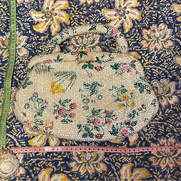 Beaded Vintage Handbag - Picture 8 of 10